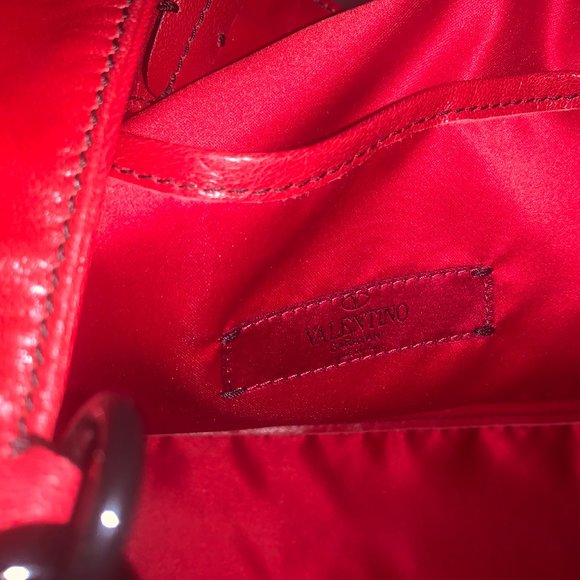 NWT VALENTINO Red Petal Rosette Logo Tote - Picture 8 of 9